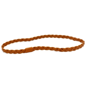 Détail d'un serre-tête tressé en similicuir marron clair avec un motif tissé classique