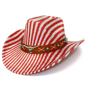 Cappello da cowboy a strisce rosse e bianche con fibbia a testa di toro e perline turchesi