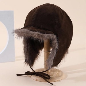 Cappello da aviatore vintage marrone scuro con fodera in ecopelliccia per l'inverno