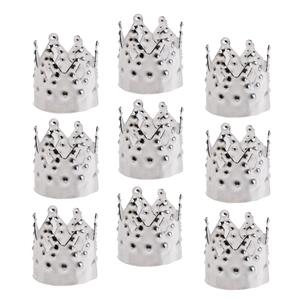 Neuf perles dreadlock en forme de couronne argentée avec motifs texturés sur fond blanc