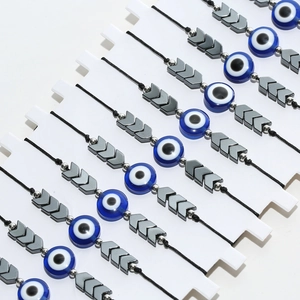 Détails de bracelets tressés œil bleu réglables avec perles et breloques flèches magnétiques