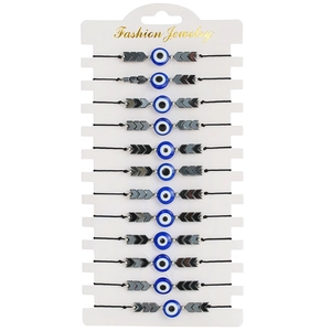 Lot de 12 bracelets tressés avec œil maléfique et breloques flèches sur carte cadeau