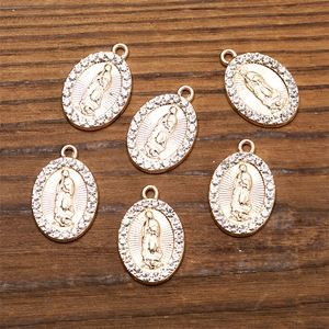 Set di 6 ciondoli della Vergine Maria dorati con strass in cristallo su legno