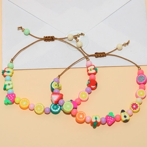 Bunte handgewebte Armbänder mit Obstperlen und verstellbarer brauner Kordel für Kinder