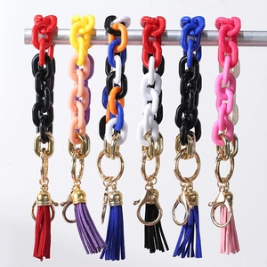 Llavero de cadena de eslabones acrílicos coloridos con borlas de PU y broches