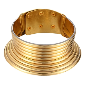 Ethnisches goldene mehrlagige breite Choker Halskette mit verstellbaren Druckknöpfen
