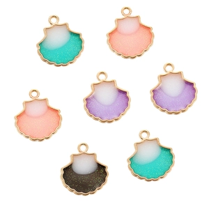 Scallop shell alloy pendants with gold trim and glitter resin for DIY jewelry making