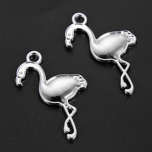 Ciondoli a Forma di Uccello Fenicottero in Lega per Creazione Gioielli Fai-da-te Pendenti Animali Placcati Argento per Collana Bracciale Accessori Artigianato Regali Donna