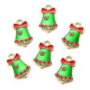 Set van 6 kerstbelbedeltjes in groen en rood email met een gouden legering basis