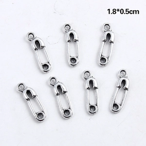 Lot de sept pendentifs épingles de nourrice en alliage argenté pour bijoux DIY, 1,8x0,5 cm