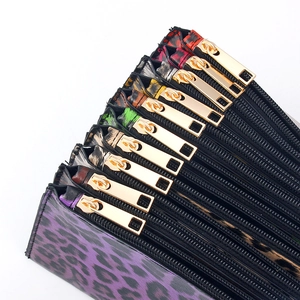 Lange PU-lederen portemonnees met luipaardprint en gouden ritssluiting details voor dames