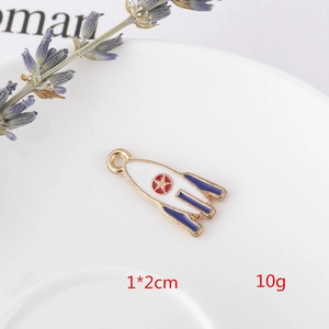 Detail eines 1x2cm Raketenanhängers aus Legierung in Weiß und Blau für DIY Schmuckherstellung