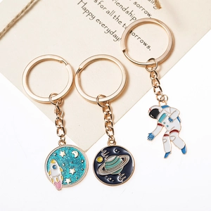 Ruimte Astronaut Raket Planeet Saturnus Legering Emaille Sleutelhanger Goud Metaal Ster Maan Tas Hanger Sieraden Voor Dames Heren