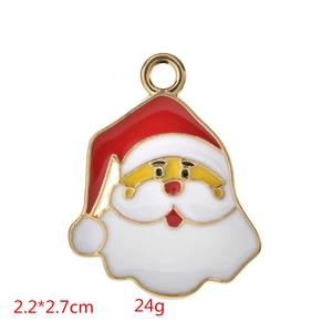 Detail eines bunten Weihnachtsmann-Anhängers 2,2x2,7 cm für Weihnachts-DIY-Schmuckherstellung