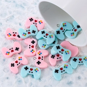 Cartoon Game Controller Harz Anhänger Süße Videospiel Griff Charms Für DIY Ohrring Halskette Schmuckherstellung Zubehör