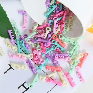 Retro Sleutelvorm Plastic Bedeltjes Voor DIY Sieraden Maken Accessoires Macaron Kleur Simulatie Sleutel Hanger Voor Ketting Oorbellen