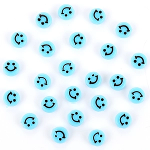 Vue détaillée des perles de sourire bleu clair 9mm pour la fabrication de bijoux DIY