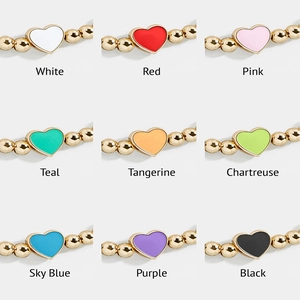 Bracciale a sfere dorate con ciondoli a cuore in nove colori vivaci per San Valentino