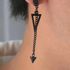 Boucles d'oreilles pendantes triangle en acier noir pour hommes avec chaîne style punk
