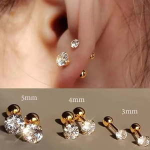 Clous d'oreilles classiques en zircone cubique avec fermoir boule doré poli
