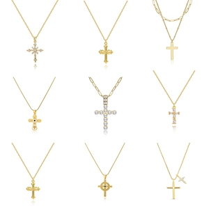 18K Gold Plated Copper Cross Pendant Necklace For Women Personalized Fashion Niche Design Iced Out Zirconia Clavicle Chain Jewelry