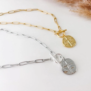 Alloy Paperclip Chain Cross Necklace With T-Bar Clasp Hammered Coin Pendant Minimalist Hip Hop Punk Jewelry For Women