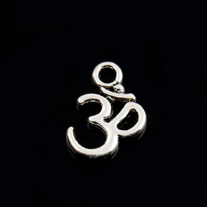 Vintage zilveren Om yoga symbool hanger met getextureerde afwerking voor sieraden
