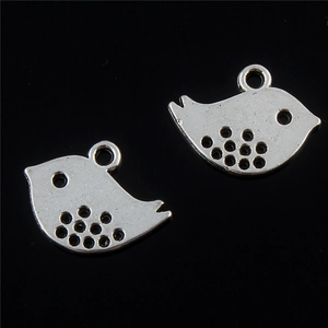 Antique Silver Alloy Peace Dove Bird Shaped Pendant With Hollow Design For DIY Jewelry Making Accessories Crafting Charms