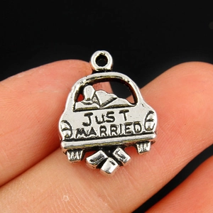 Antik-Silber Hochzeitsauto-Anhänger mit Just Married Gravur für DIY Halsketten