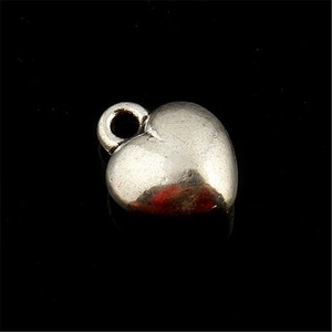 Vintage silver heart-shaped alloy pendant with a smooth surface for DIY jewelry making