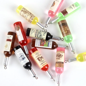 Mini colgantes de botellas de vino de resina con aros metálicos para joyería DIY