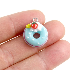 Mini donut aardbei bedel in blauw met metalen ring voor DIY-knutselprojecten