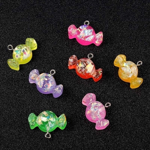 DIY Bunte Harz-Anhänger in Süßigkeitenform mit Glitzer und Metallösen für Schmuck