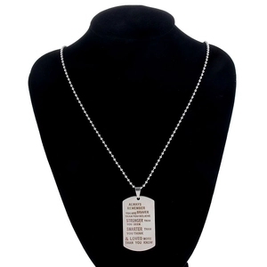 Détail du collier plaque militaire en acier inoxydable avec gravure Always Remember
