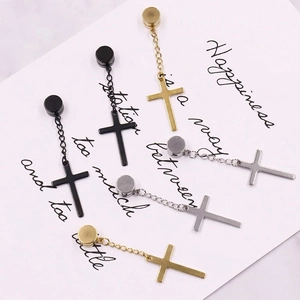 Set de pendientes magnéticos con cruz en acero negro dorado y plateado estilo minimalista