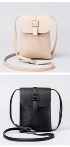 Handytaschen aus PU-Leder mit Kieselmaserung in Beige und Schwarz mit Magnetklappen