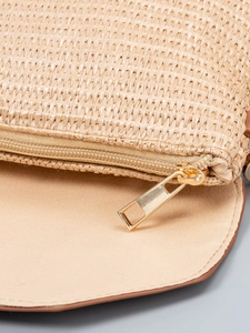 Exquisite straw beach bag with premium woven texture and golden zipper detail