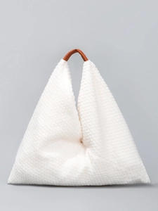 Bolso triangular de felpa blanca con asa de cuero marrón para moda otoño invierno
