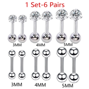 Detail van 12-delige zilveren oorbellen set met zirkonia steentjes in maten 3mm, 4mm en 5mm