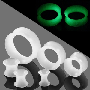 Dettagli dei dilatatori per orecchie in silicone bianco fluorescente a doppia svasatura