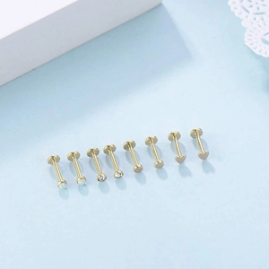 Set di 9 piercing labret in acciaio dorato con opale a cuore e cristalli da donna