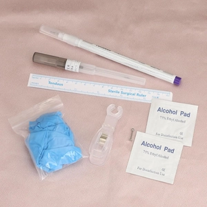 Kit de perçage professionnel 9 pièces avec aiguilles stériles, pinces et bijoux en acier