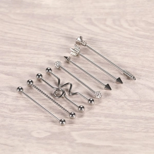 8-teiliges Set Industrial Barbells aus Edelstahl mit gedrehtem Design und Pfeilform