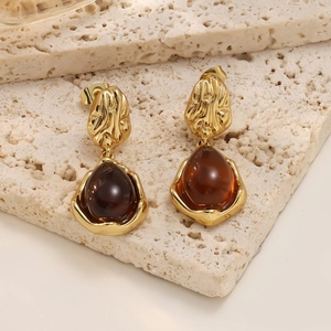 French vintage gold irregular metal stud earrings with amber pear-shaped resin pendant