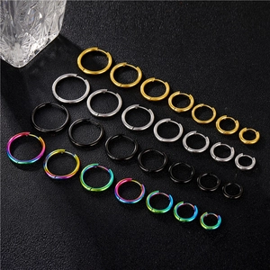 6 Paar runde Edelstahl-Creolen in Gold Silber Schwarz und Regenbogenfarben Set