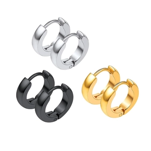 Trois paires de petites boucles d'oreilles en acier inoxydable en argent, noir et or