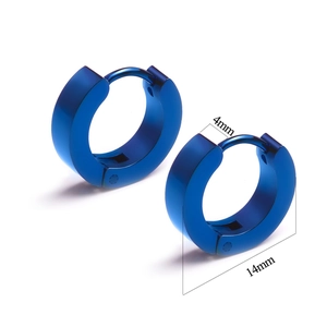 Details zu 4 mm Breite und 14 mm Durchmesser für diese blauen Edelstahl-Creolen-Ohrringe