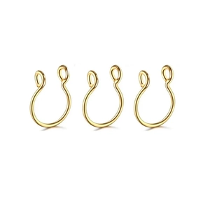 Lot de trois faux anneaux de nez dorés en forme de U avec un design minimaliste poli