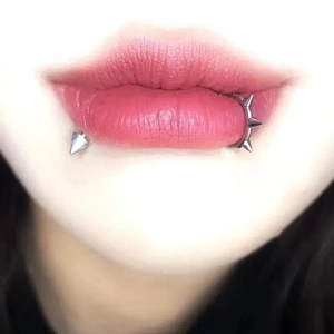 Ensemble d'anneaux à lèvres en acier inoxydable poli avec pointes style punk