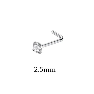 Makroaufnahme von 2,5 mm Zirkonia L-förmigem Nasenstecker aus poliertem Edelstahl
